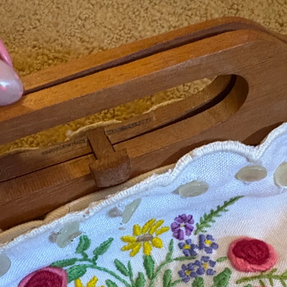 Floral Embroidered White Mini Clutch with Wooden Handle - Picture 2 of 3